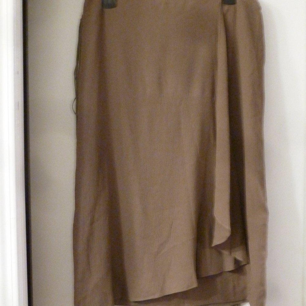Ruffle layered midi wrap style skirt zipper closure and tieing crochet belt sz16